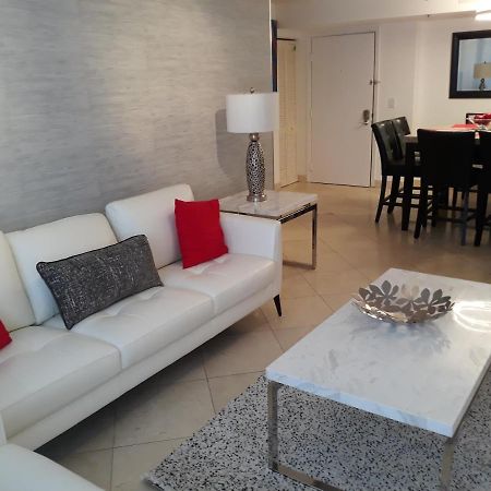 Resort Style In Aventura Florida Exterior photo