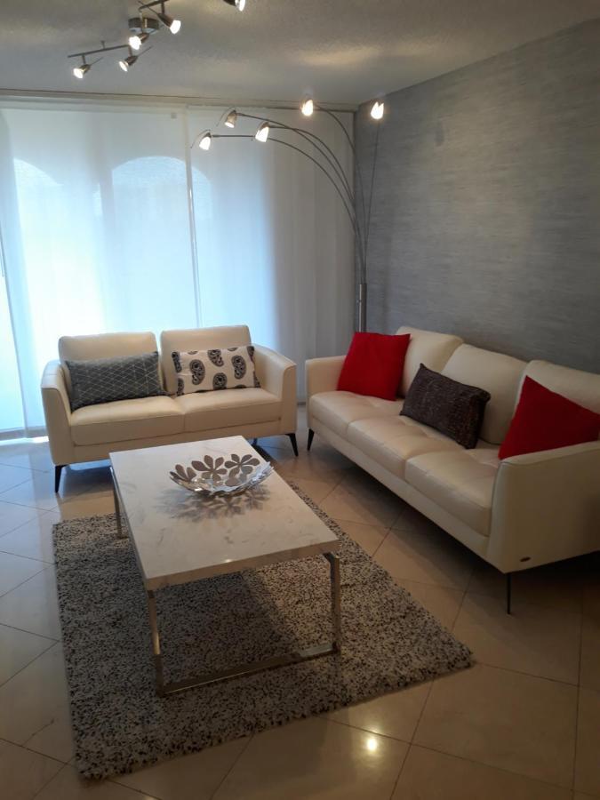Resort Style In Aventura Florida Exterior photo
