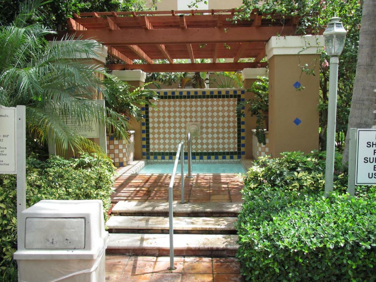 Resort Style In Aventura Florida Exterior photo